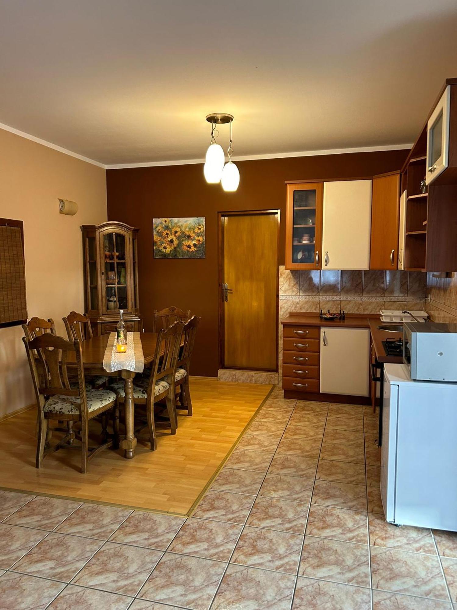 Domus Nostra Apartment Lovinac  ภายนอก รูปภาพ